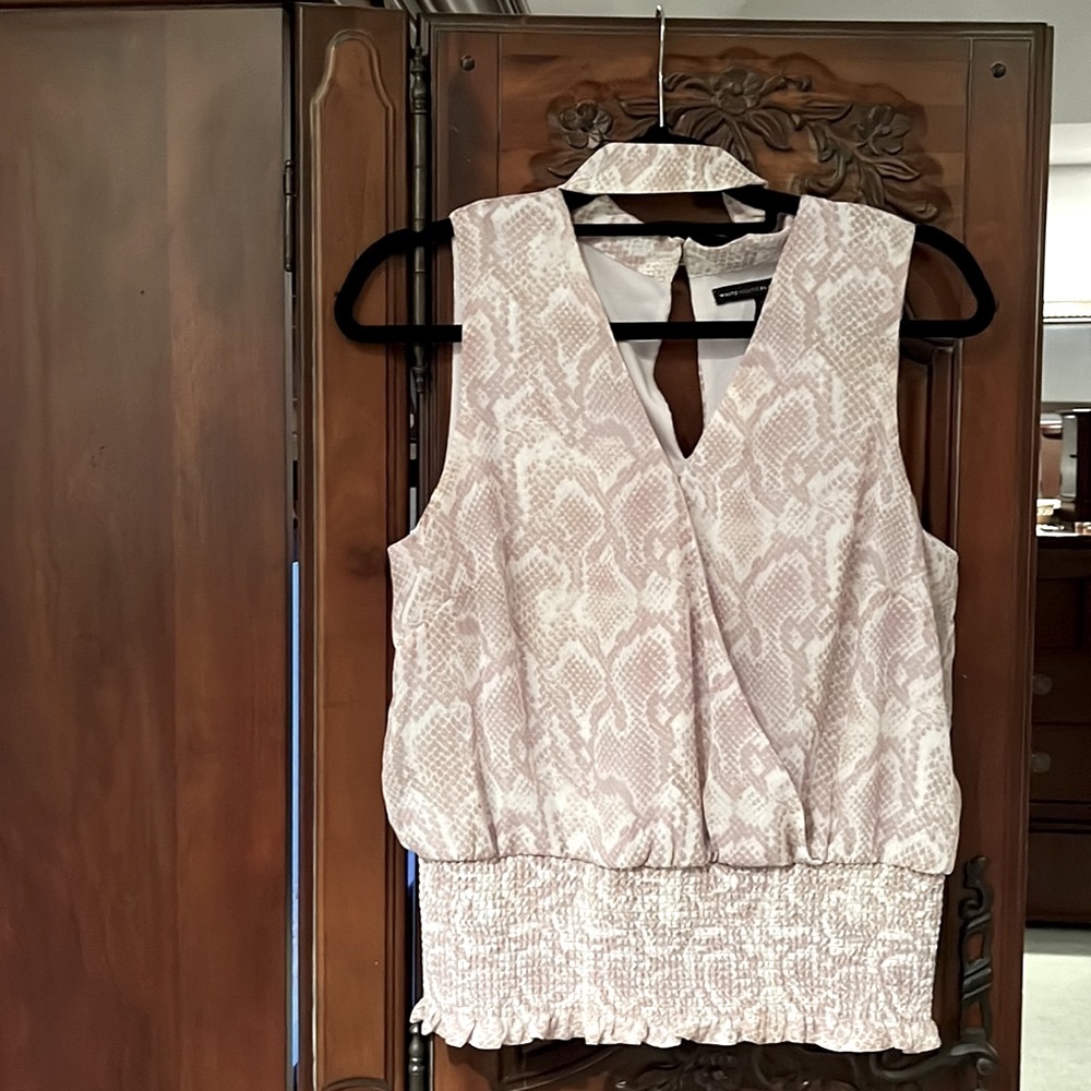 WHBM top size 12. Like New